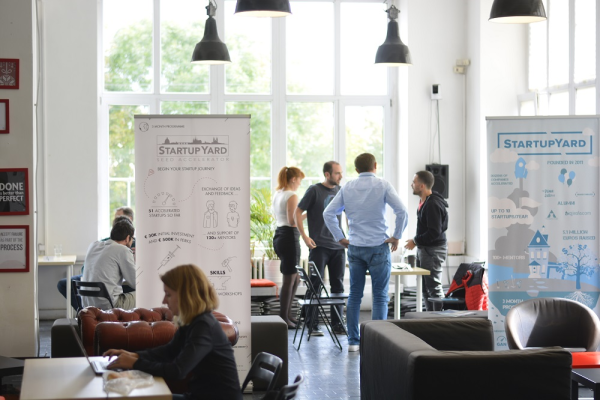 startup yard investing day 600x400